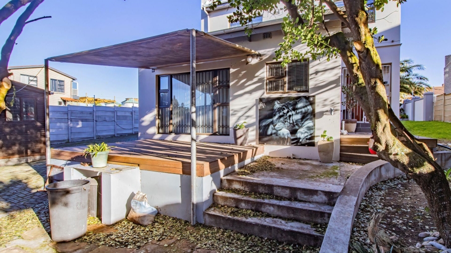 3 Bedroom Property for Sale in De Kelders Western Cape